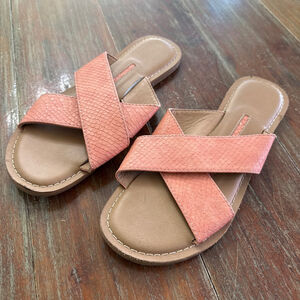 Mad Love Trumpet Coral Pink Snake Print Cross Strap Slide Sandals - Size 8.5